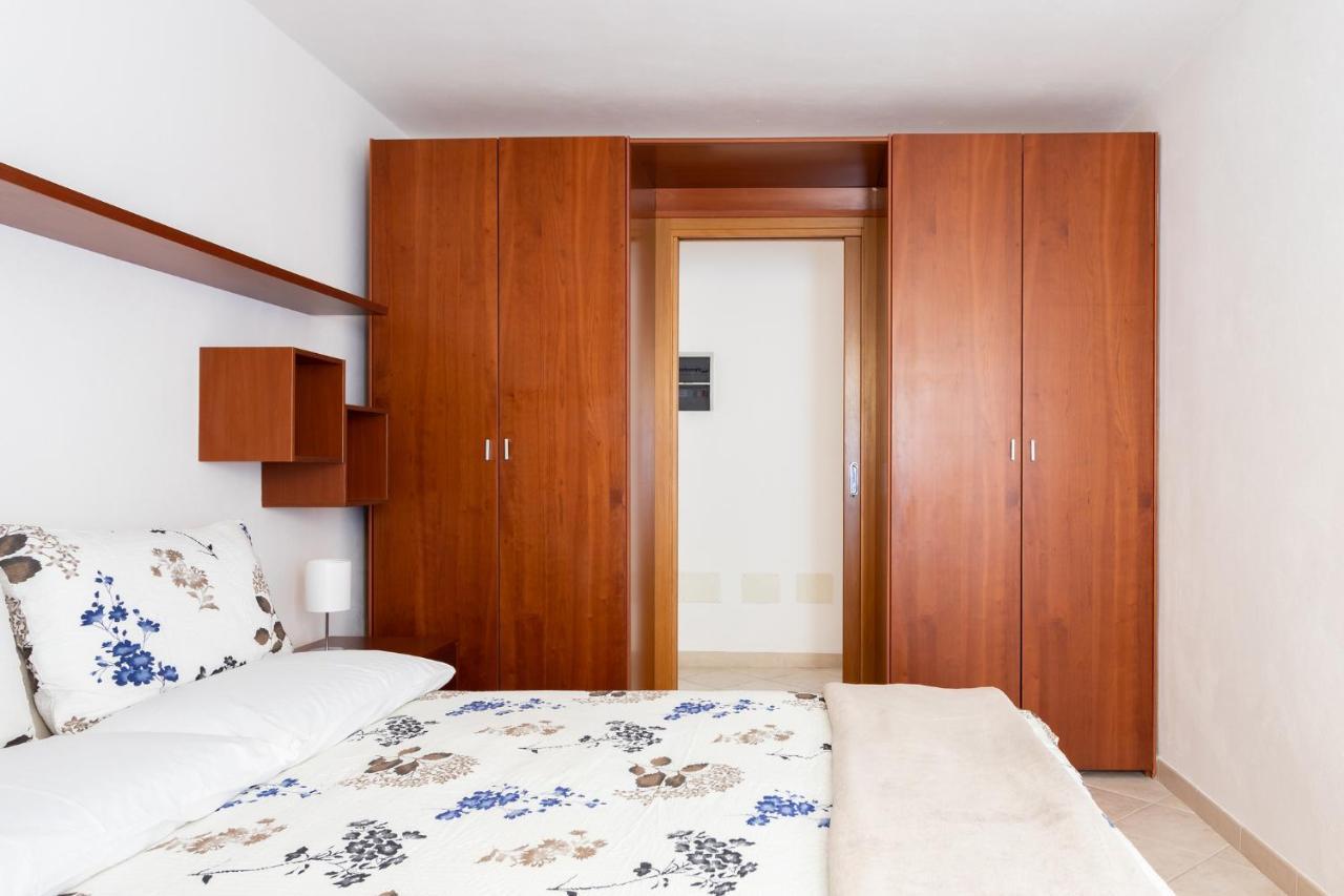 Spacious 3-Bedroom Apartment With Courtyard In Tempio Pausania - Perfect For Families Exterior foto